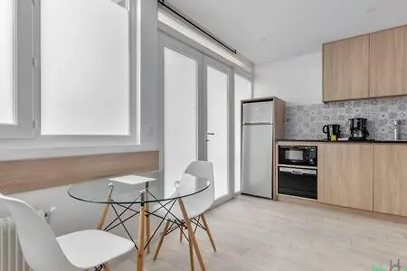 Ideal - Expo P. De Versailles Apartmán